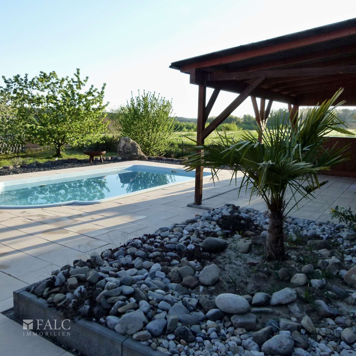 Pool, Garten, Loggia-Terrasse